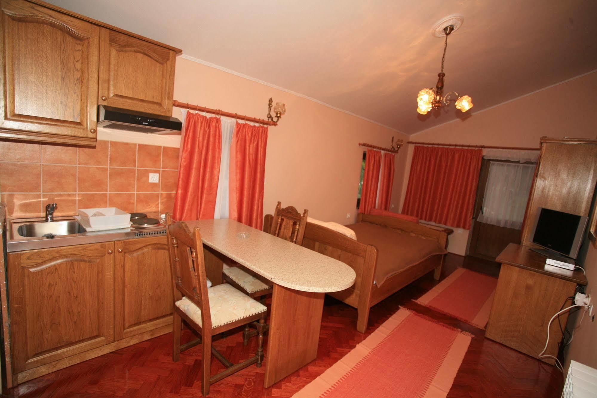 Apartments Vrata Baranje ビリェ エクステリア 写真