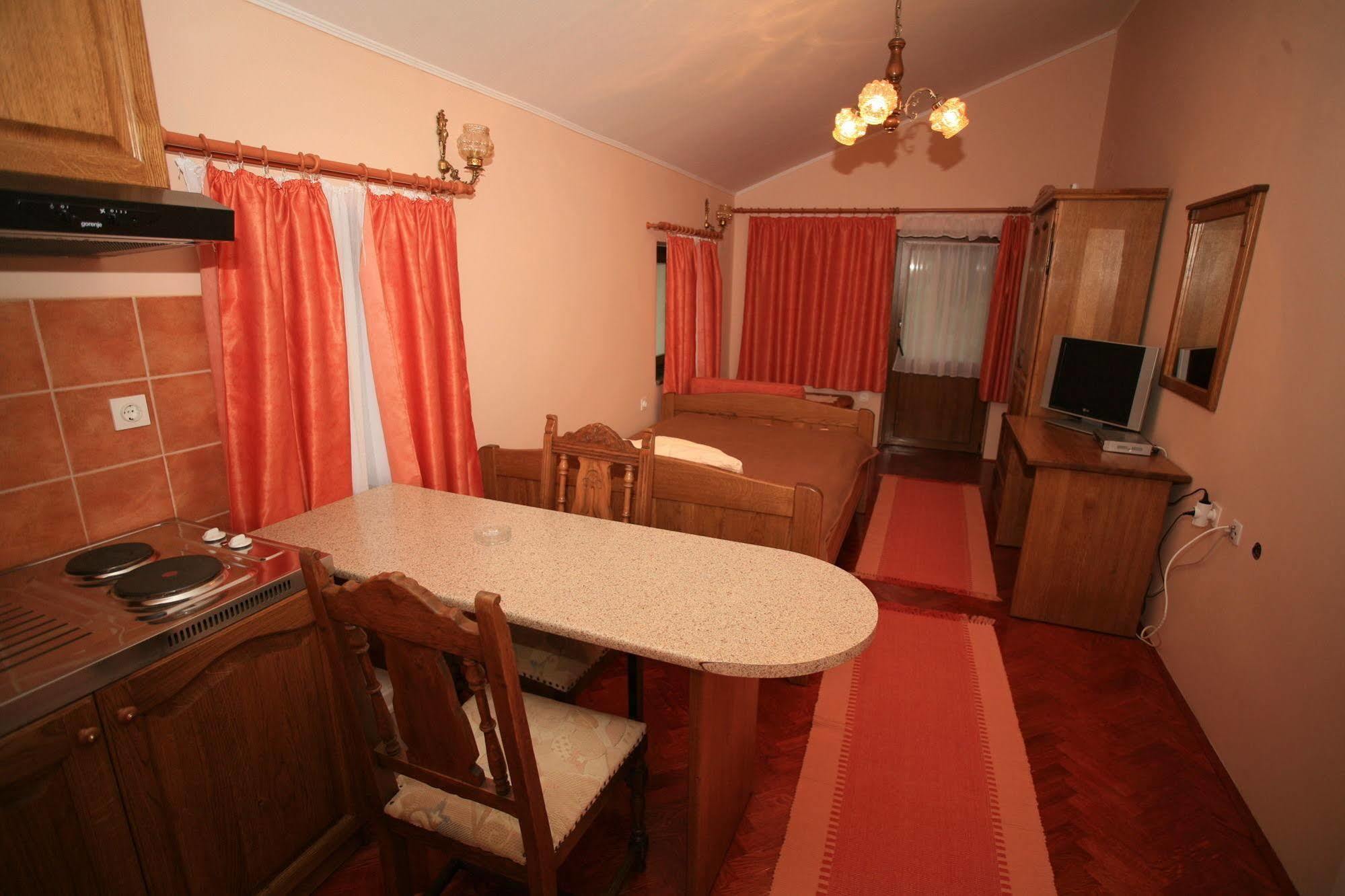 Apartments Vrata Baranje ビリェ エクステリア 写真