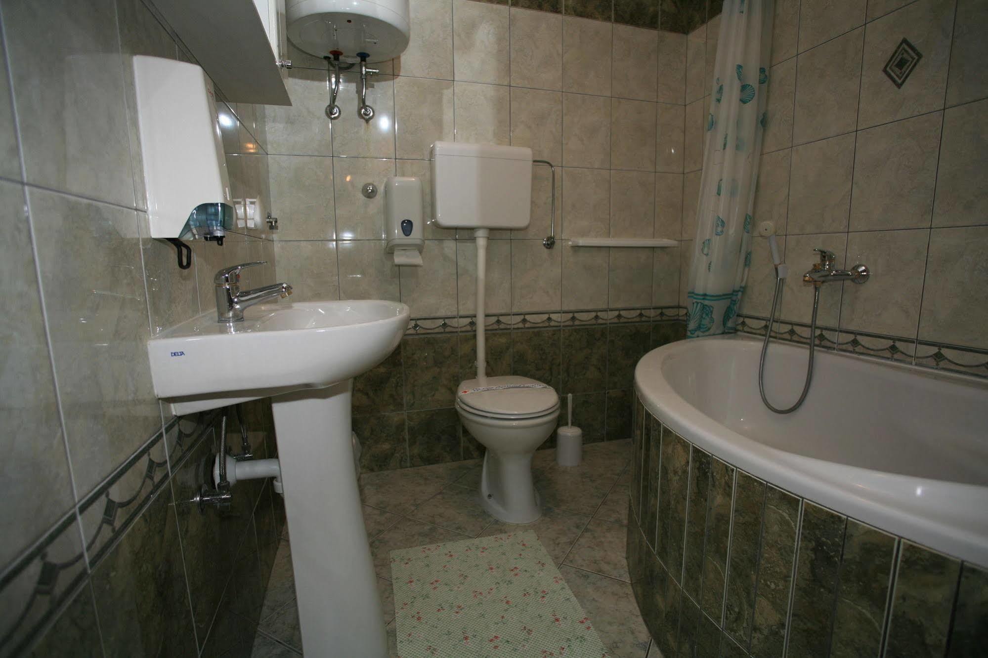 Apartments Vrata Baranje ビリェ エクステリア 写真